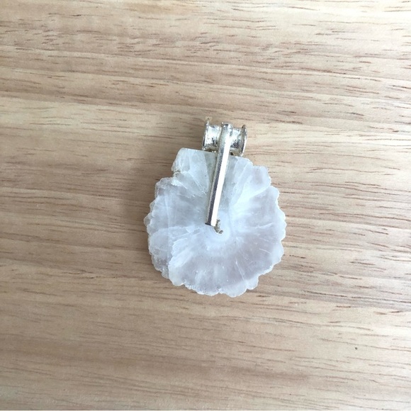 Stone Pendant - Picture 2 of 3